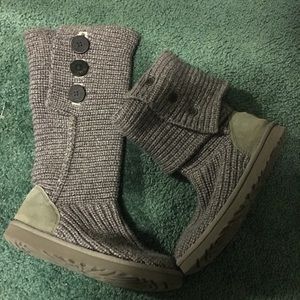 UGGS GRAY CLASSIC CARDY BOOT!